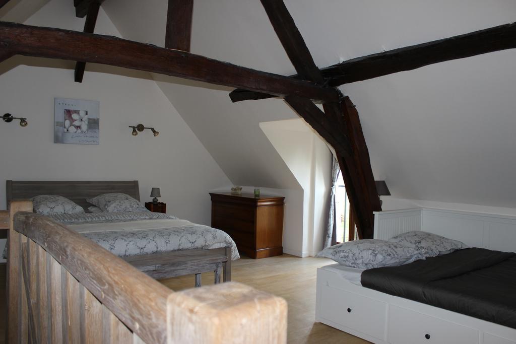 Gites A L'Ombre Des Chenes Chateauvieux  Номер фото